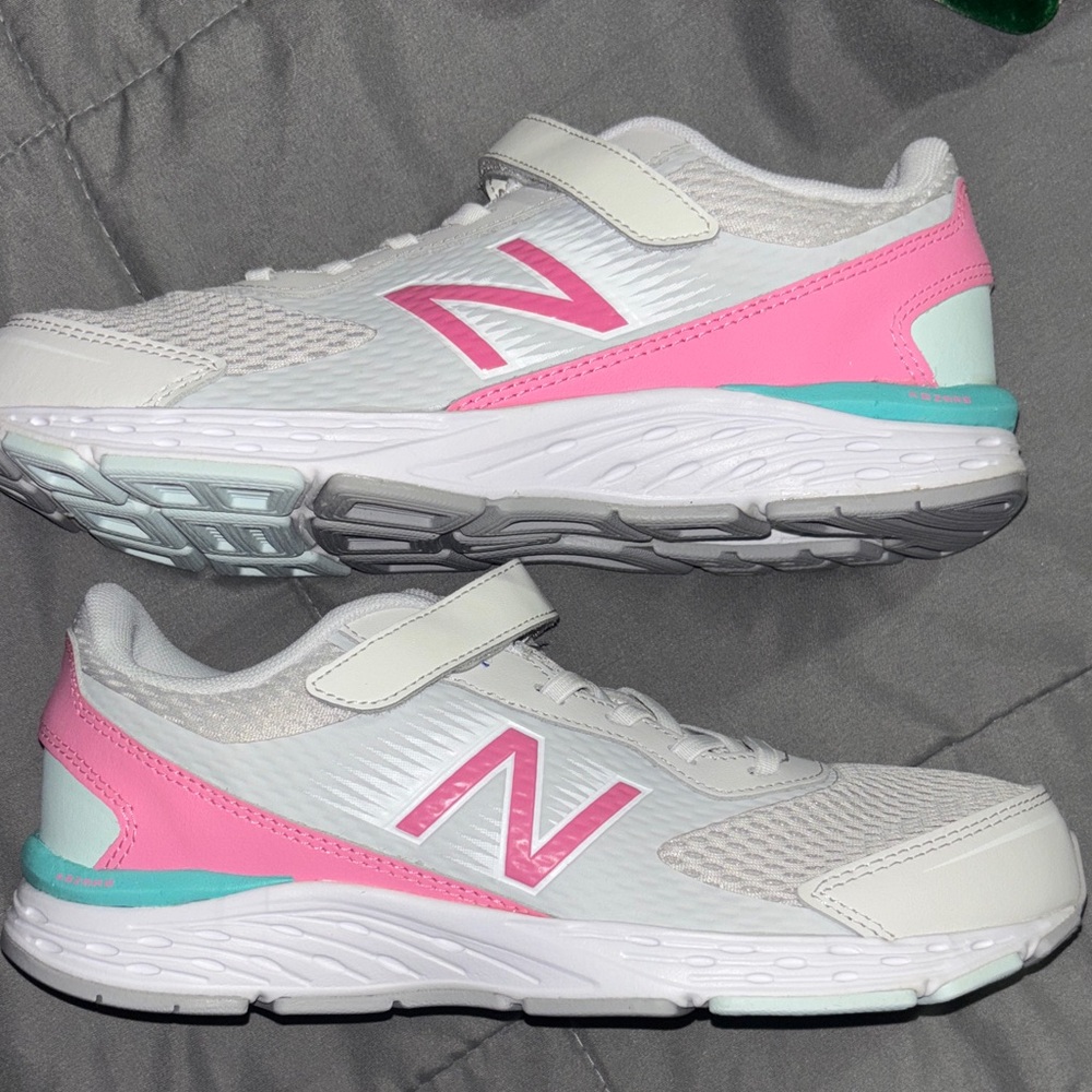 New Balance Kids' Pink, White, and Teal Sneakers kids size 6